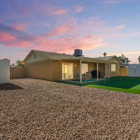 Stunning Hunter - Mesa Vila